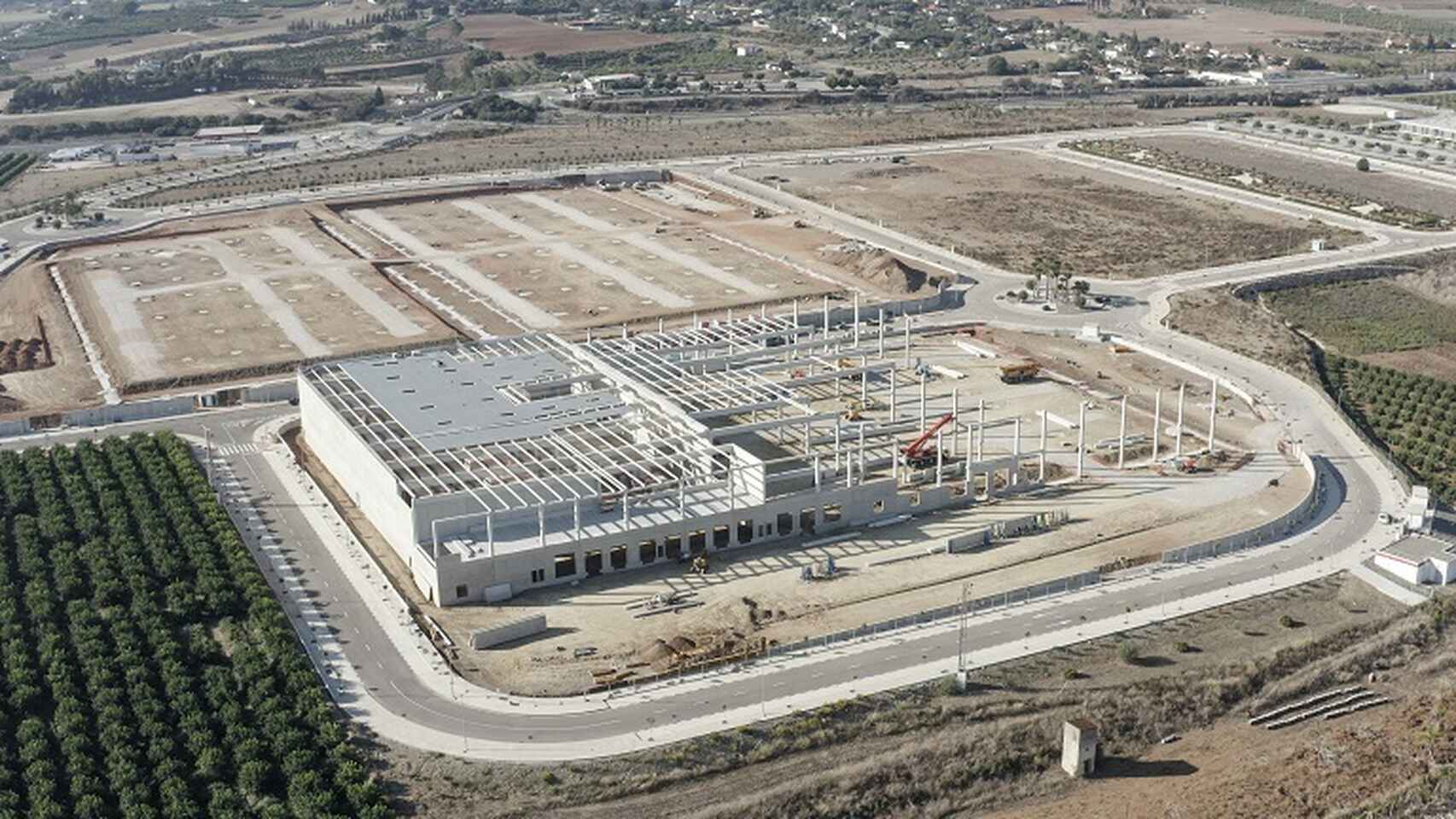 Imagen de archivo de la construcción de una de las naves del parque logístico de Cártama, en Málaga.