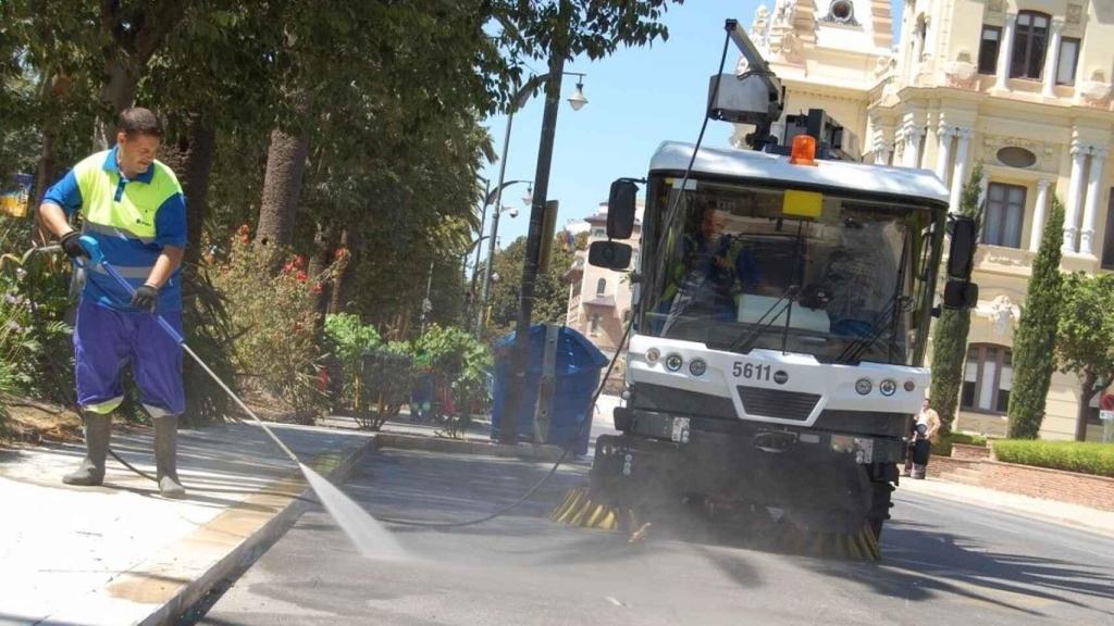 Un trabajador de Limasam.