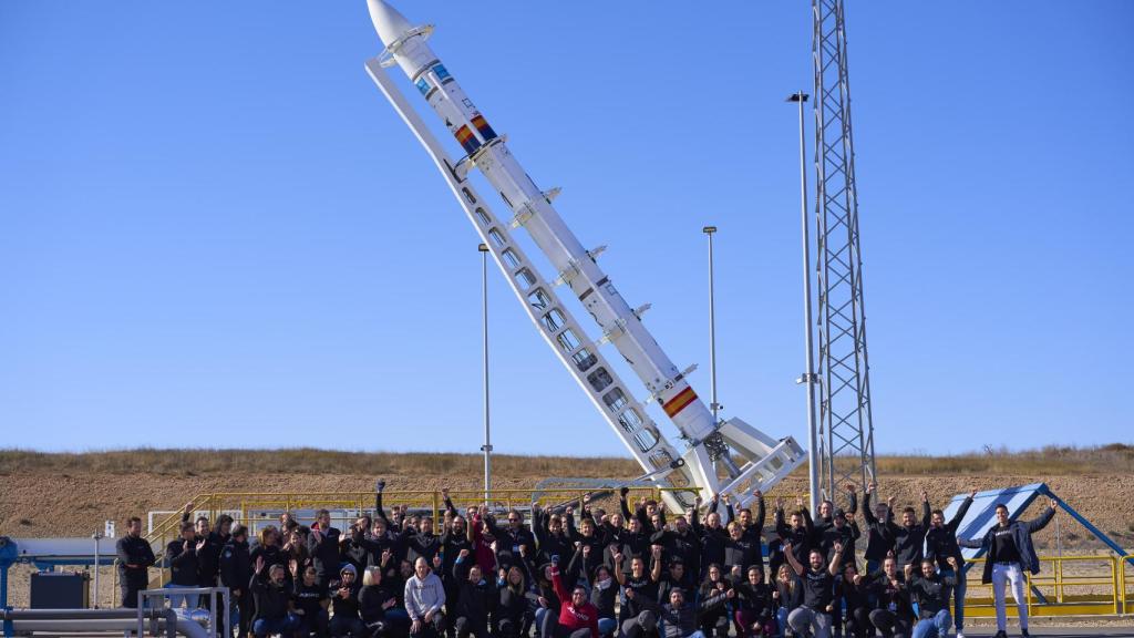 Equipo de PLD Space con MIURA 1 en instalaciones de Teruel.