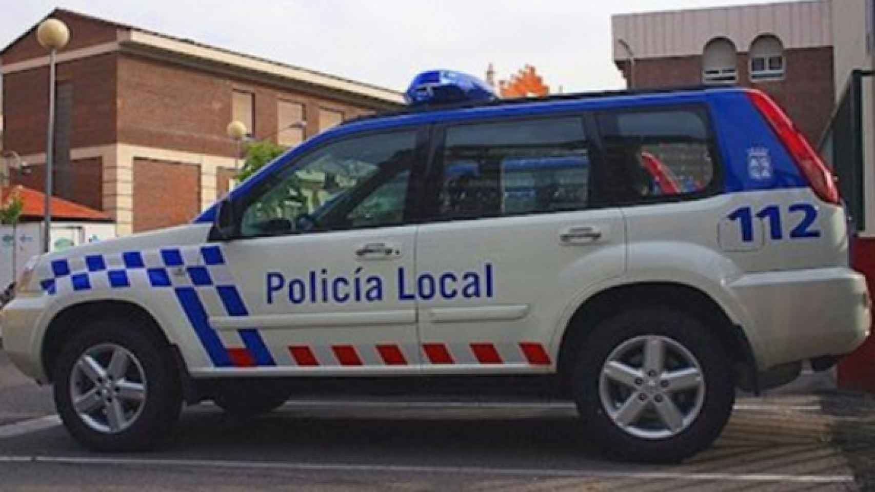 Un vehículo de la Policía Local de Ávila. Imagen de archivo