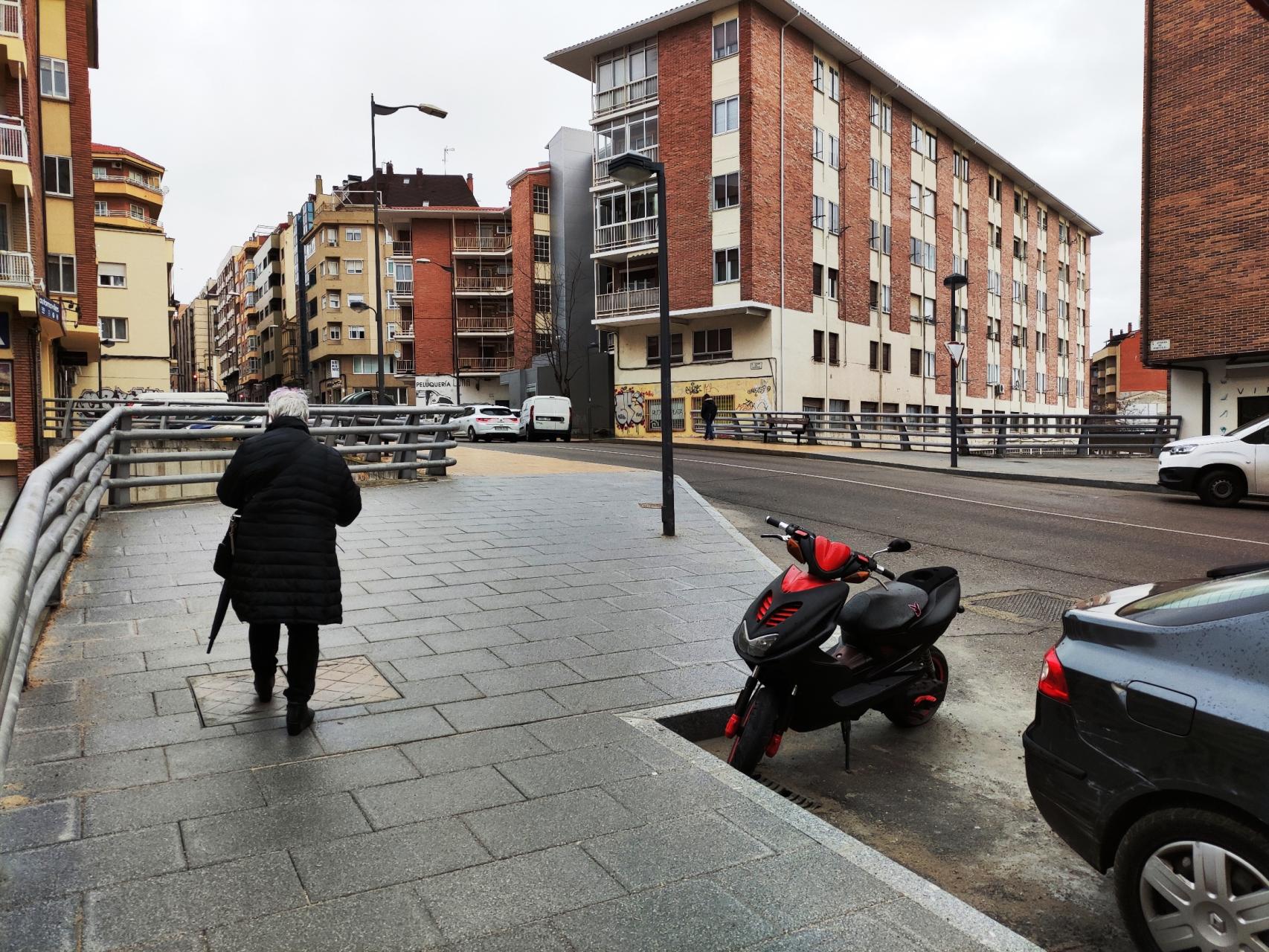 Mejoras en las aceras de la avenida de Portugal de Zamora