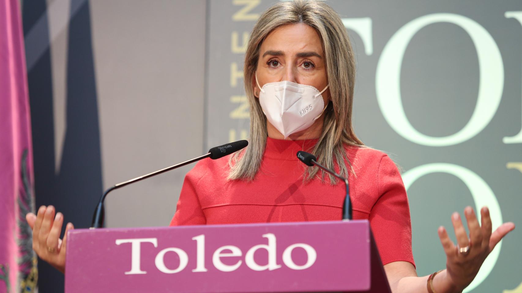 Milagros Tolón, alcaldesa de Toledo, durante la rueda de prensa de balance de 2021.