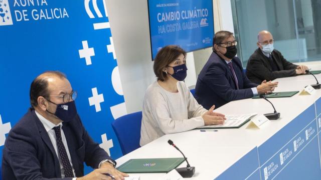 Firma del convenio para elaborar un estudio sobre la incidencia del cambio climático en el litoral