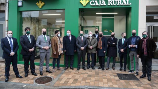 Inauguración de la nueva sucursal de Caja Rural en Villadangos del Páramo