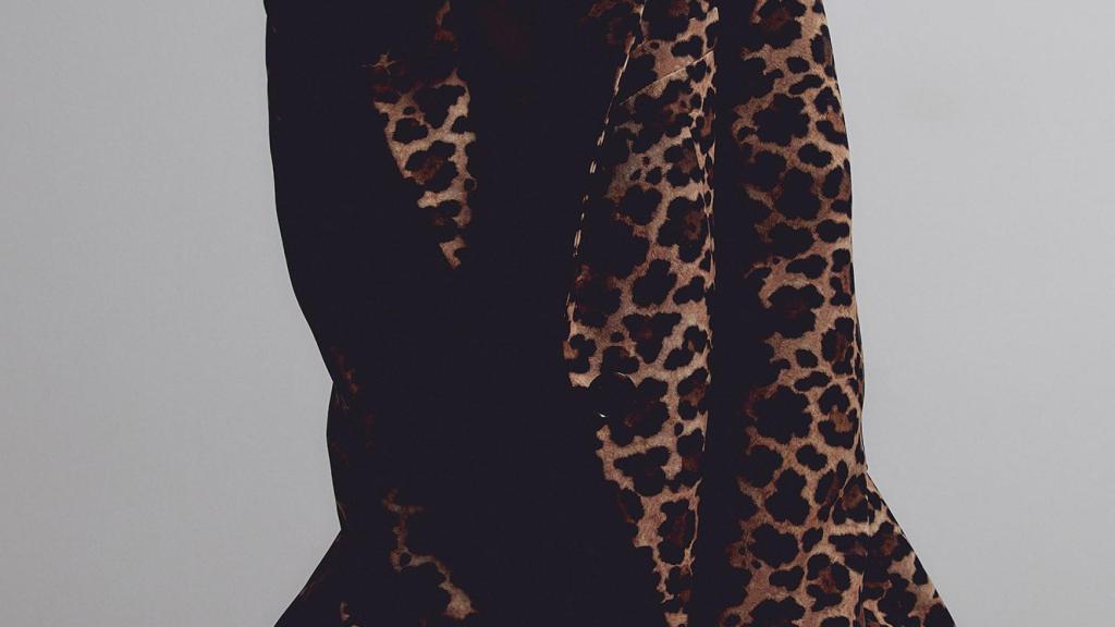 Sfera y el traje 'animal print' que se está agotando y triunfará en Nochevieja