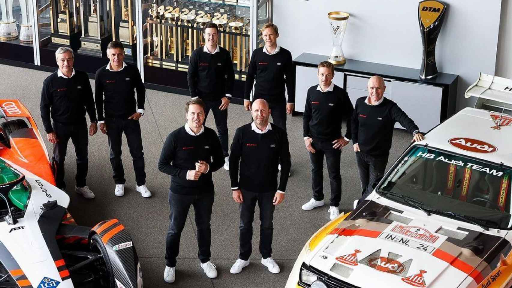 Carlos Sainz y Stéphane Peterhansel en su presentación con Audi