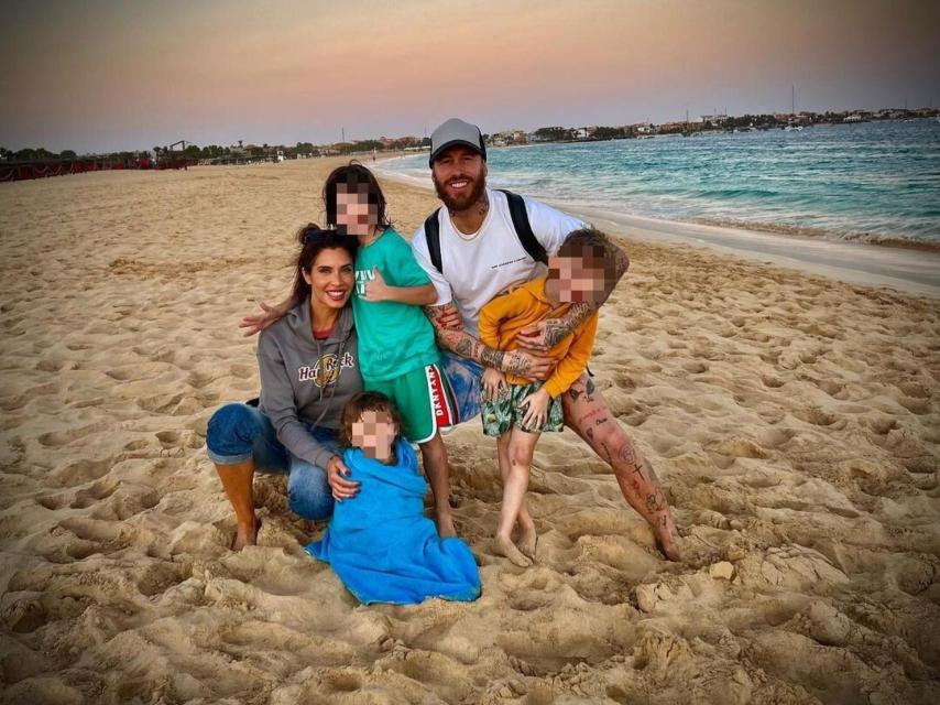 Sergio Ramos, Pilar Rubio y sus tres hijos mayores.