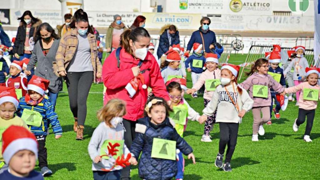 Participación de escolares en la carrera solidaria. (Foto: En Tomelloso)