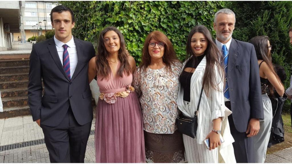 Una familia de argentinos residentes en A Coruña.