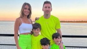 La imagen de Messi con su familia que se ha hecho viral.