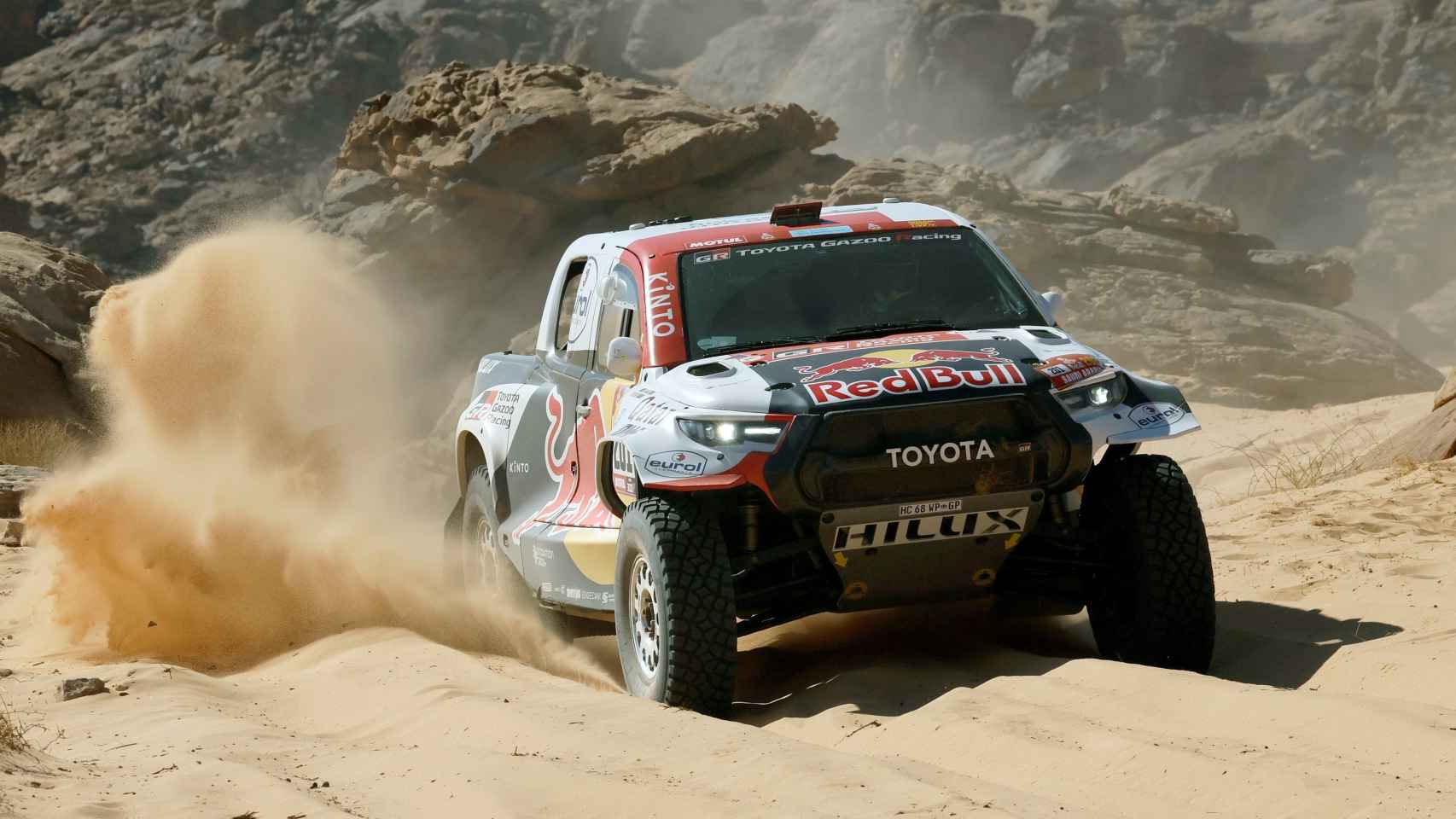 Nasser Al-Attiyah en la etapa 2 del Dakar 2021