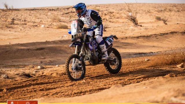 La zamorana Sara García continúa con su escalada de puestos en el Rally Dakar