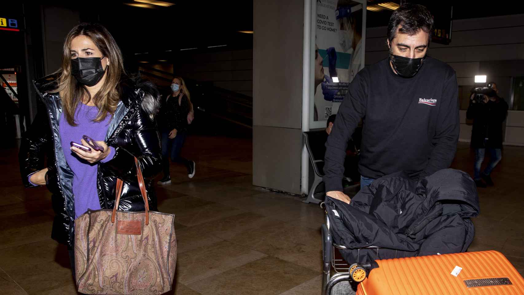 Nuria Roca y Juan del Val a su llegada a Madrid.