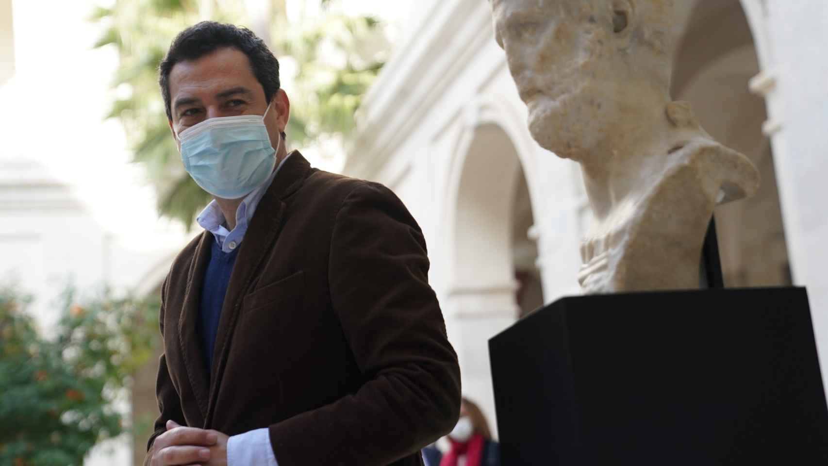 Moreno se pregunta “qué habríamos conseguido sin pandemia” ante el descenso del paro andaluz en 2021