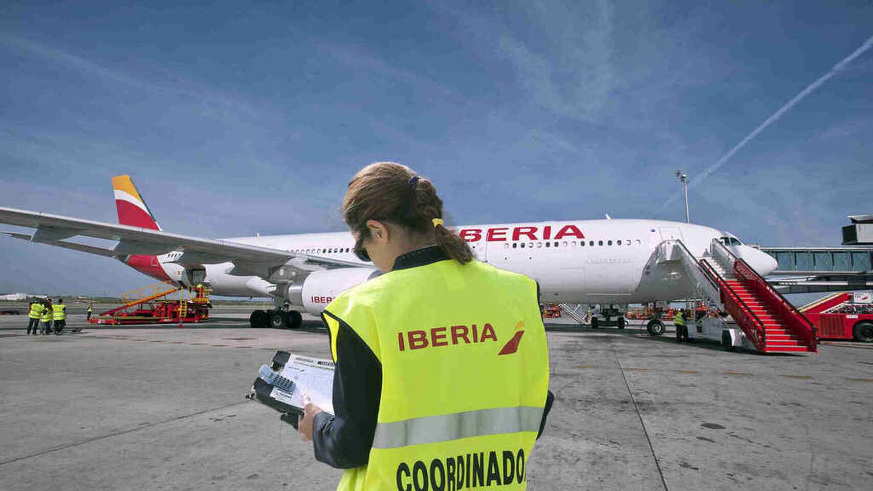 Trabajadora de Iberia en una imagen de archivo.