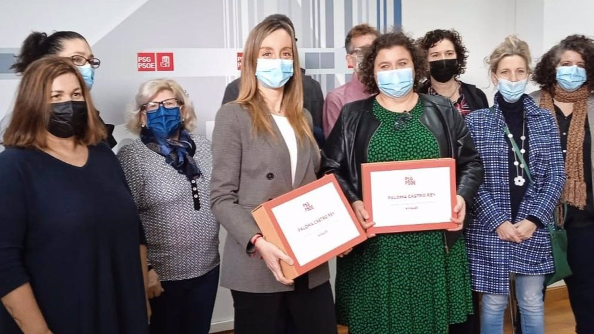 La diputada autonómica del PSdeG Paloma Castro presenta los avales para competir en por la Secretaría Xeral del PSOE de Pontevedra. Foto: Candidatura Paloma Castro