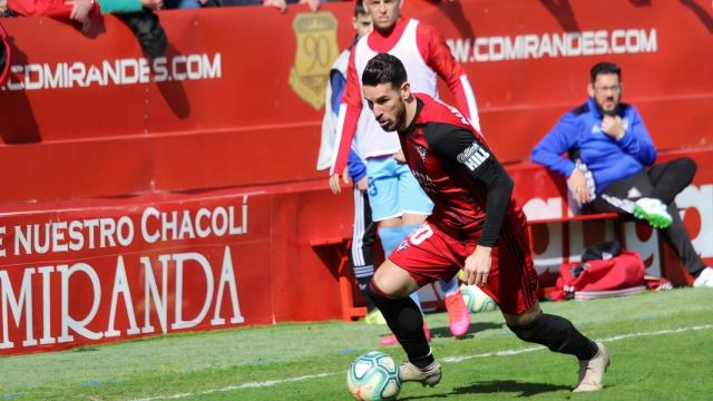 Álvaro Rey, cuando jugaba en el Mirandés.