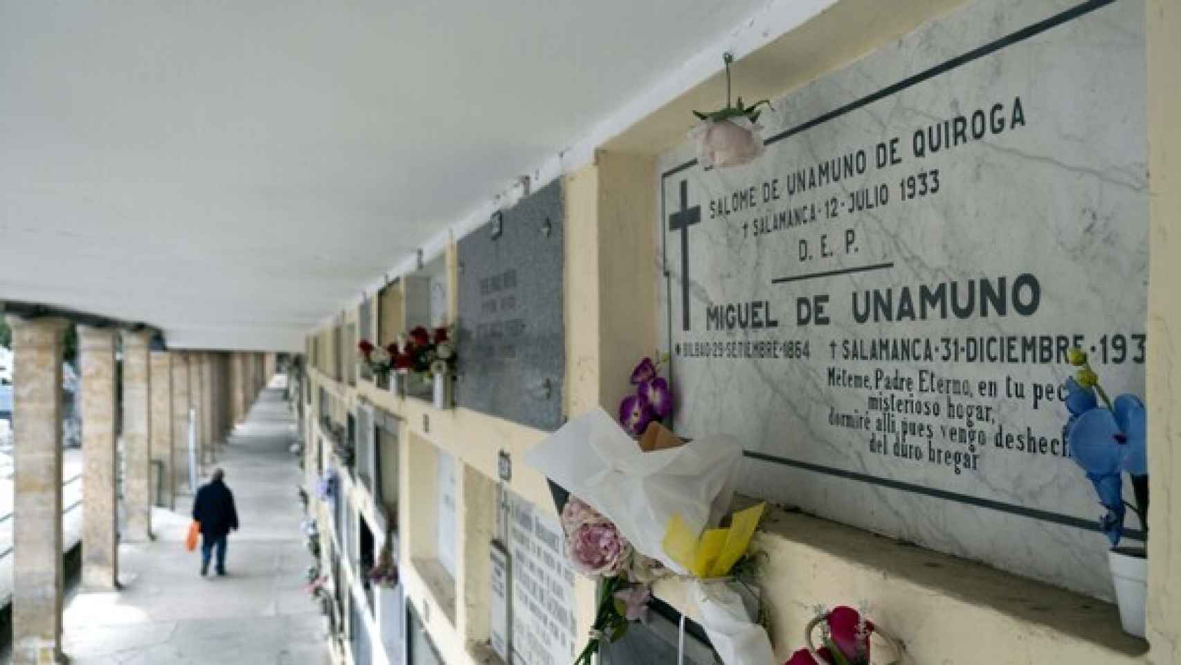 Tumba de Miguel de Unamuno en el cementerio de Salamanca