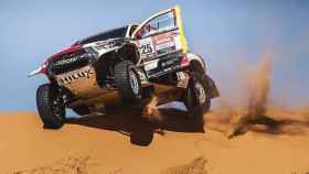 Henk Lategan con una puerta abierta en el Rally Dakar 2022