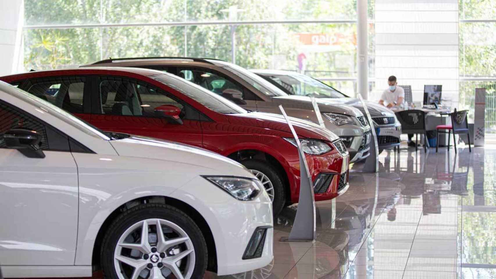 El mercado de compra venta de automóviles sigue cayendo en toda España