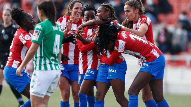 Las jugadoras del Atlético de Madrid celebran un gol