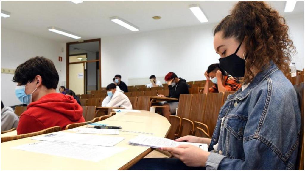 Imagen de archivo de un examen de la Evaluación del Bachillerato para el Acceso a la Universidad (EBAU).