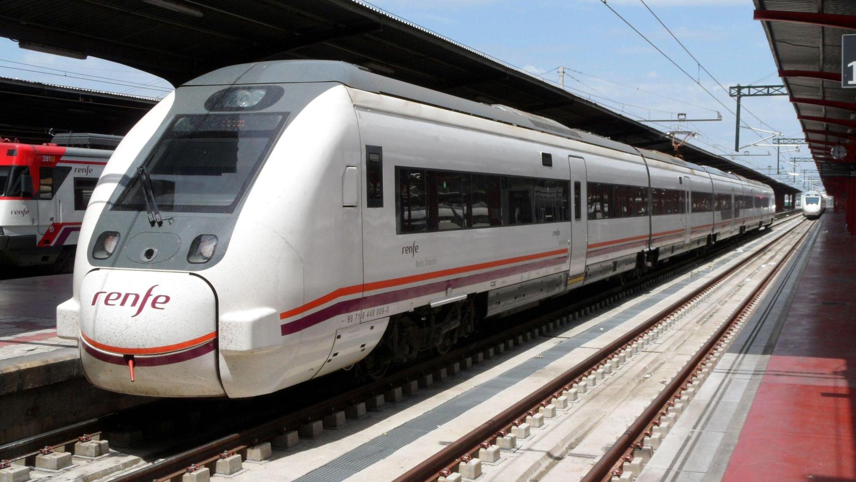 Tren de media distancia de Renfe