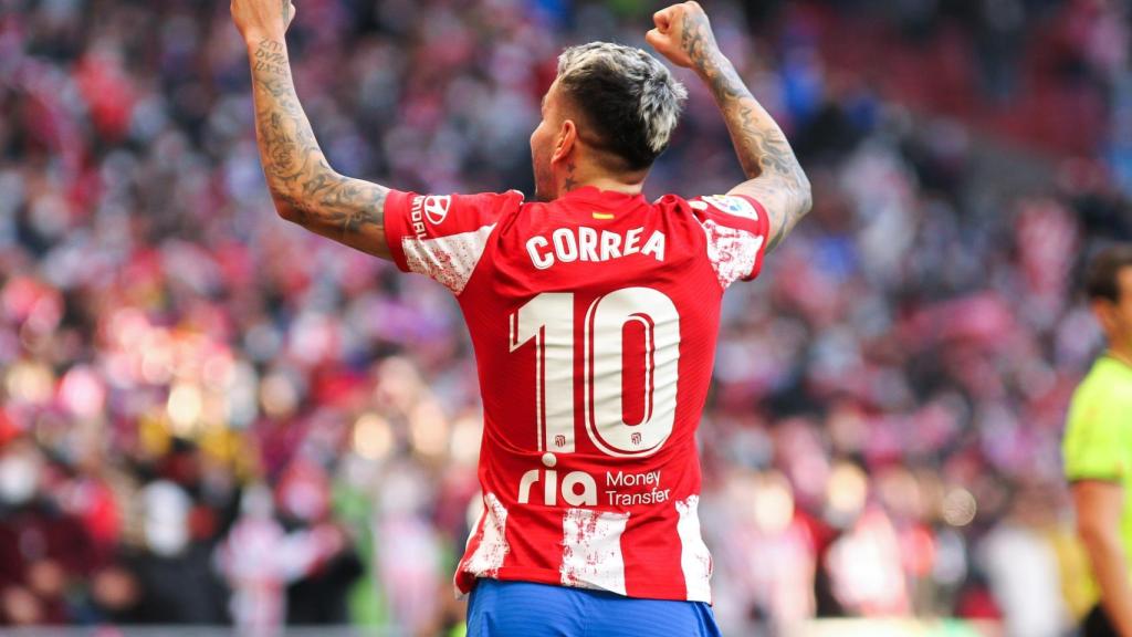 Ángel Correa celebra un gol con el Atlético de Madrid.