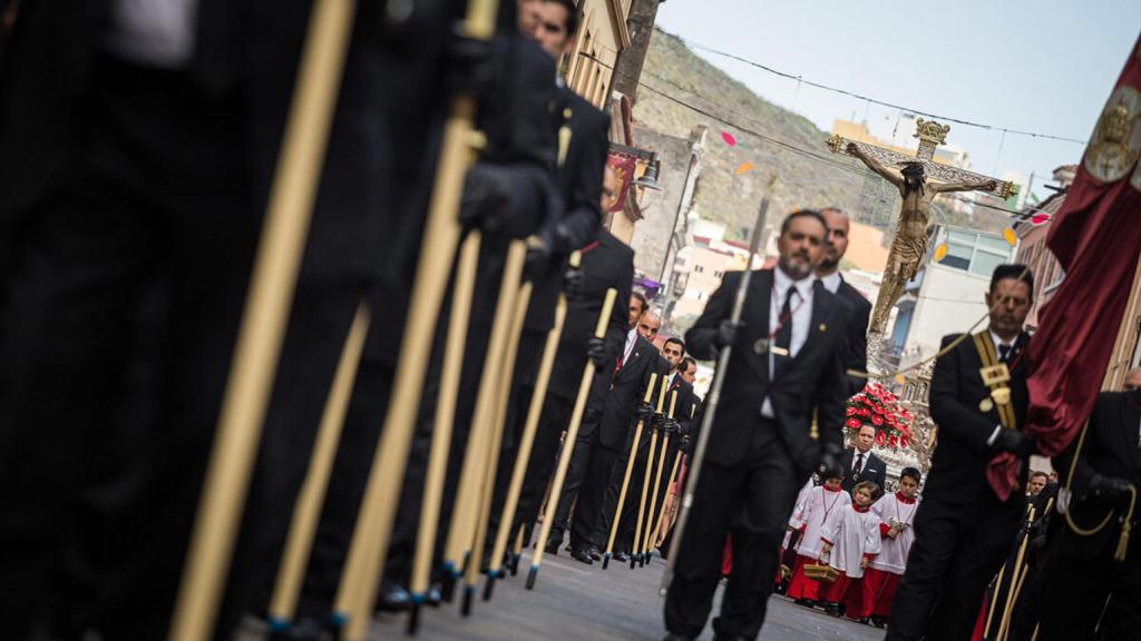 La Pontificia, Real y Venerable Esclavitud del Santísimo Cristo de La Laguna, en procesión.