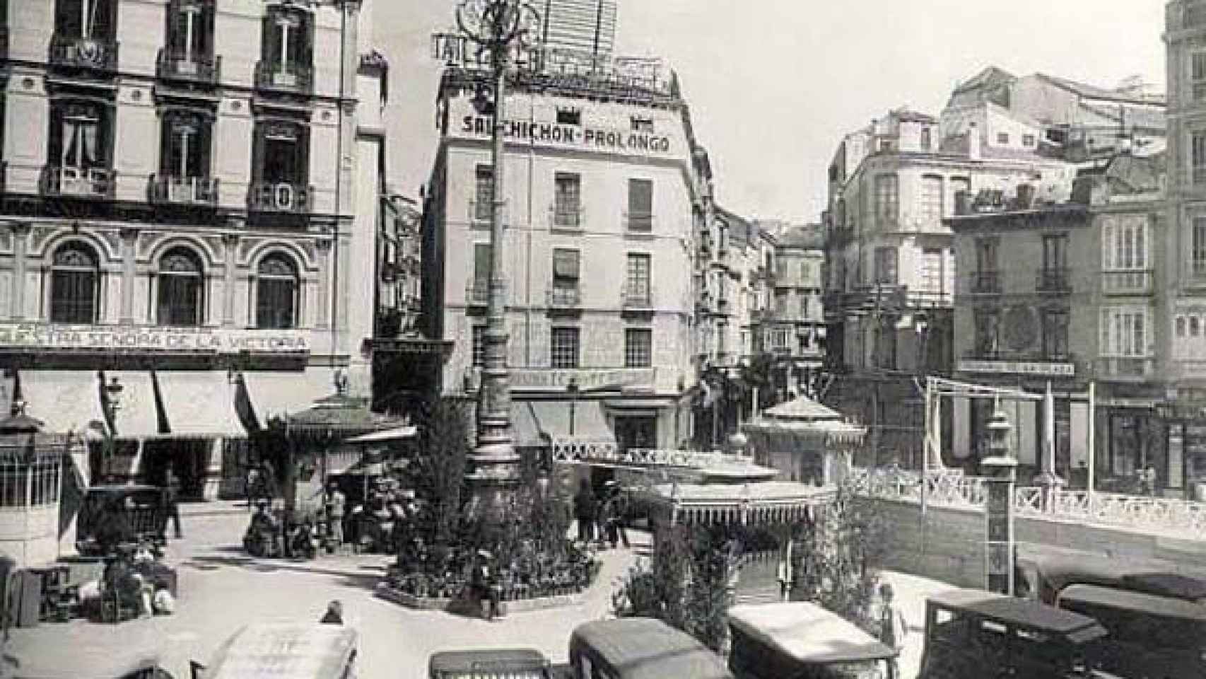 Fotografía histórica de la Plaza de la Constitución de Málaga.