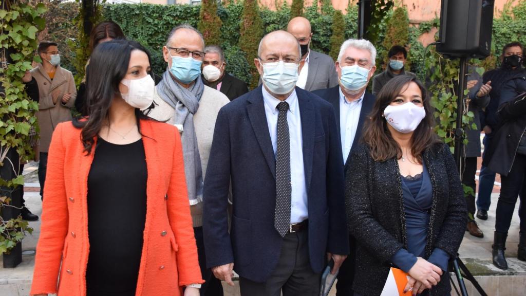 Inés Arrimadas junto a Francisco Igea y Gemma Villarroel