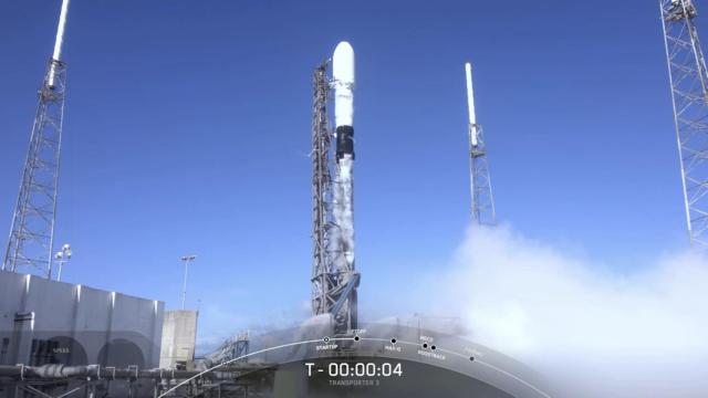 Imagen del lanzamiento de los primeros picosatélites españoles de FOSSA Systems a través de una nave de SpaceX, el pasado 13 de enero desde Cabo Cañaveral (EEUU).