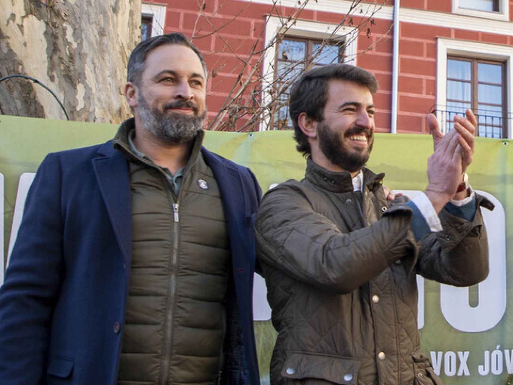 El presidente de Vox, Santiago Abascal y el candidato a la Junta, Juan García-Gallardo, participan en el acto de presentación de candidaturas a las elecciones autonómicas a las Cortes.