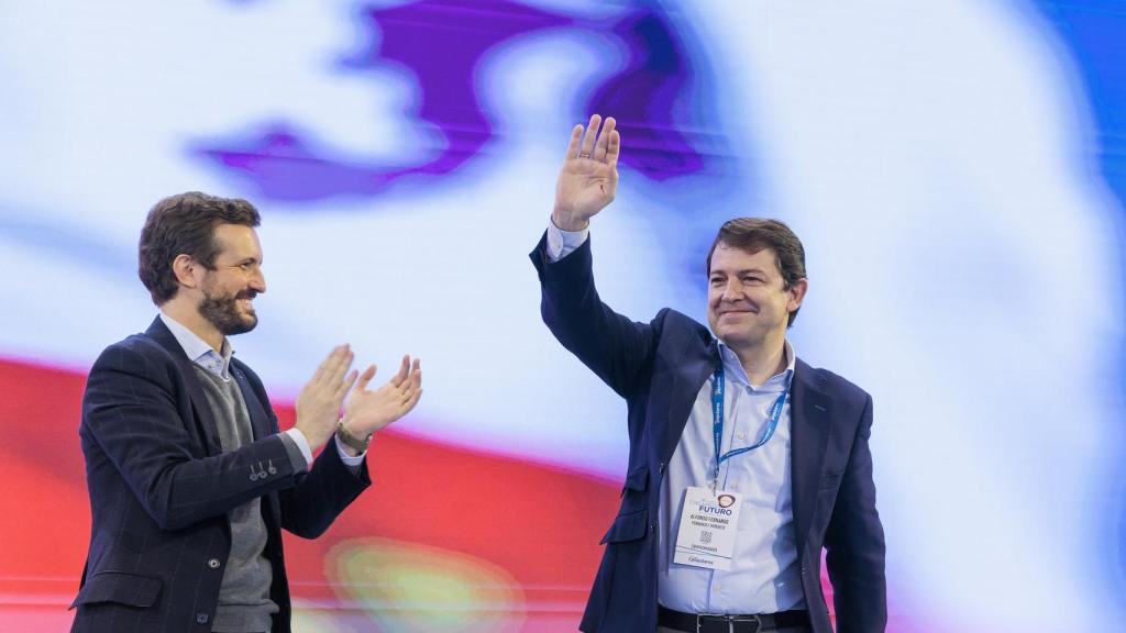 Imagen de archivo de Pablo Casado y Alfonso Fernández Mañueco en un mitin del PP.