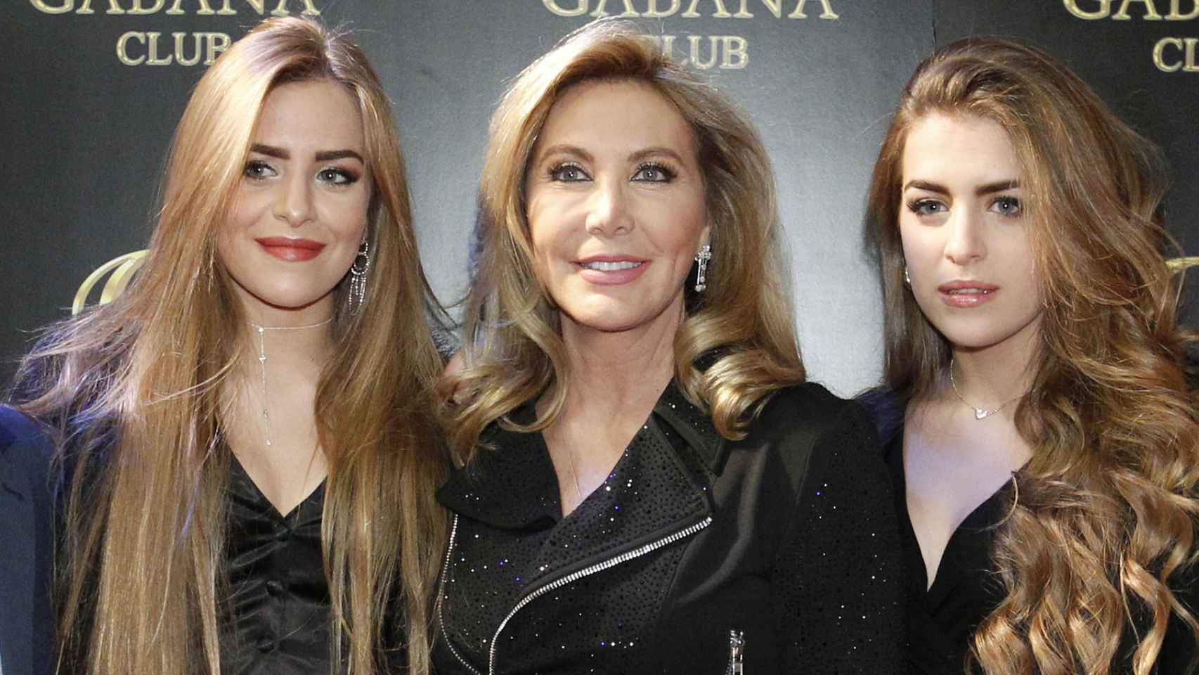 Norma Duval  y sus sobrinas, Paula y Andrea, en una imagen de 2018.
