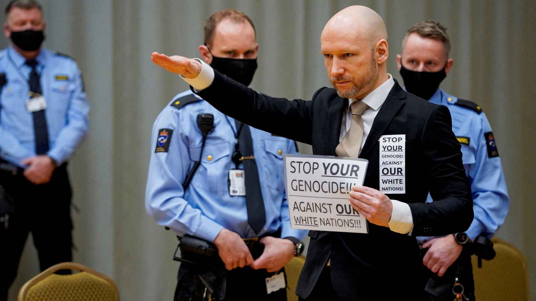 Anders Breivik en tribunal.