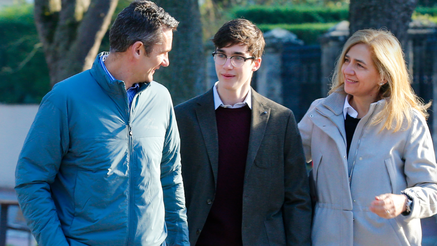 Iñaki Urdangarin, su hijo Pablo y la infanta Cristina, en una imagen de archivo en Vitoria.