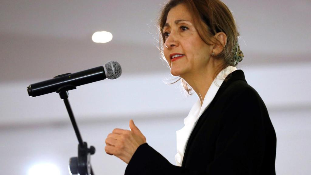 Ingrid Betancourt en la rueda de prensa en la que anunció su precandidatura para liderar la Coalición de la Esperanza.