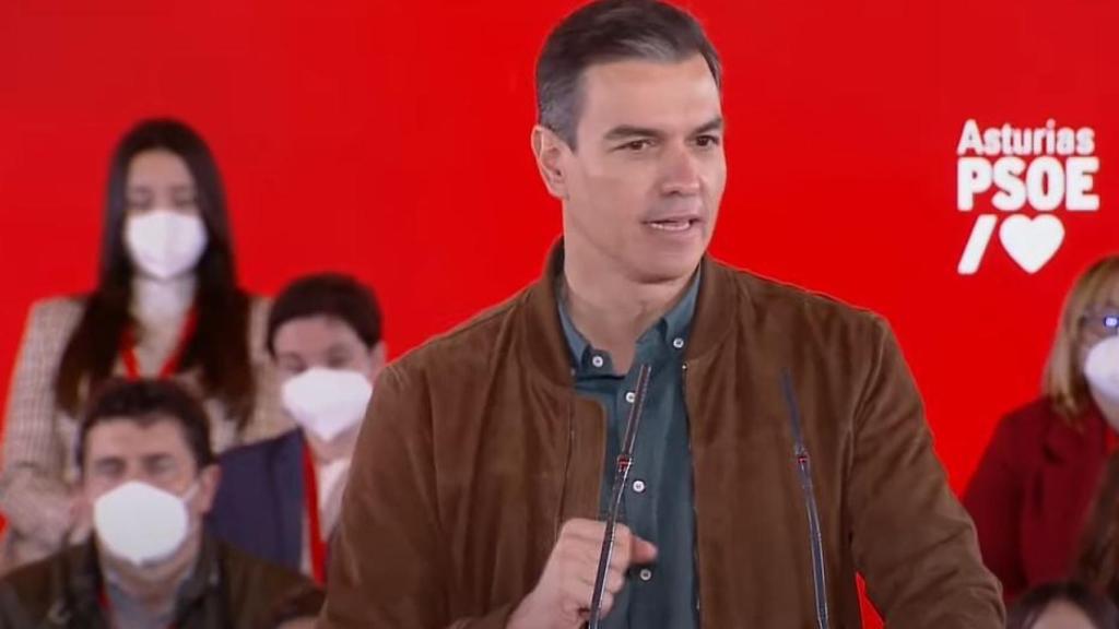 El presidente del Gobierno, Pedro Sánchez, durante el acto en Gijón (Asturias).