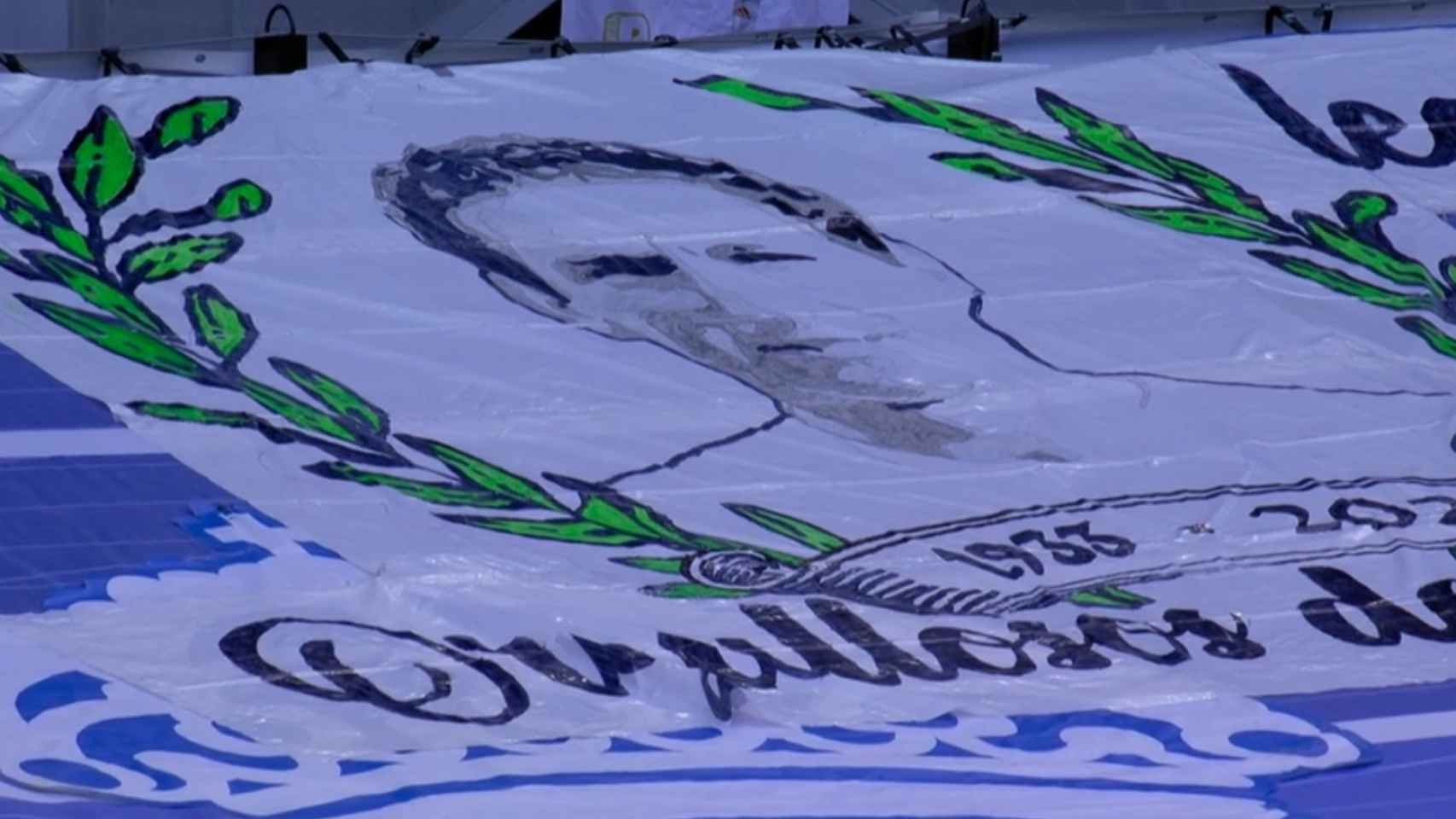 Homenaje a Paco Gento en el Santiago Bernabéu antes del Real Madrid - Elche