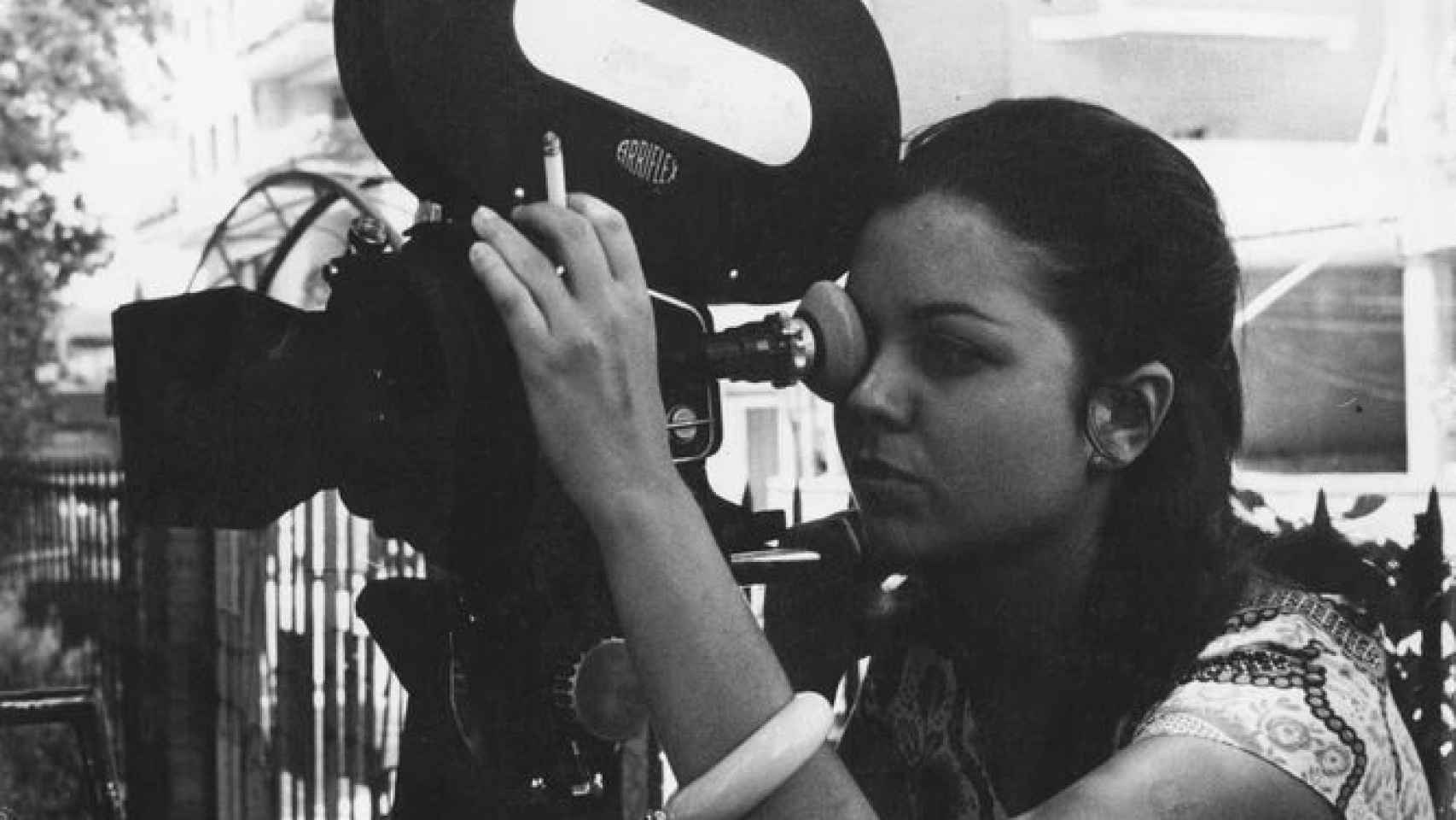 Cecilia Bartolomé en sus primeros rodajes en la Escuela Oficial de Cinematografía.
