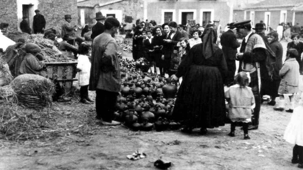 El mercado de alfarería en la Virgen de la Salud de antaño