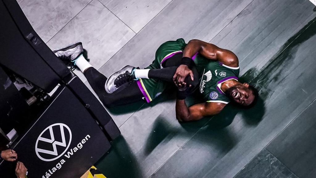 El Unicaja de Málaga pierde a Micheal Eric tras la rotura del ligamento cruzado anterior.