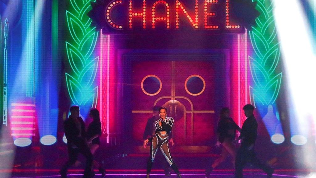 La cantante Chanel interpreta 'SloMo' durante su participación en el Benidorm Fest.