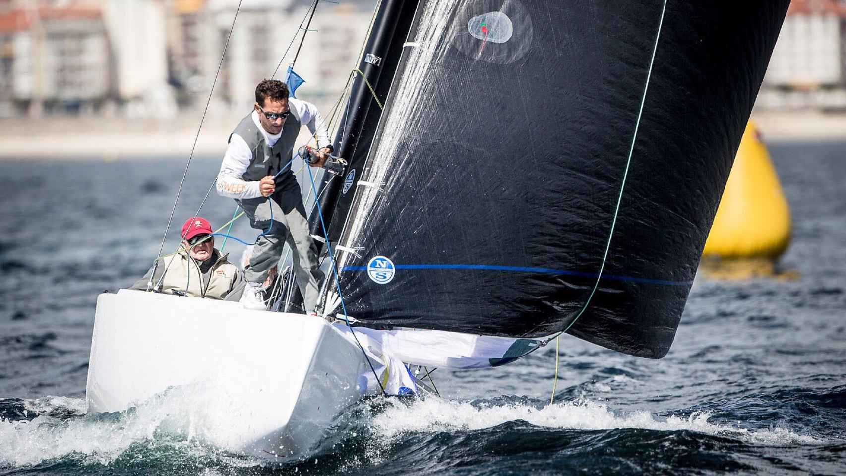 Alberto Viejo a bordo del ‘Bribón 500’.