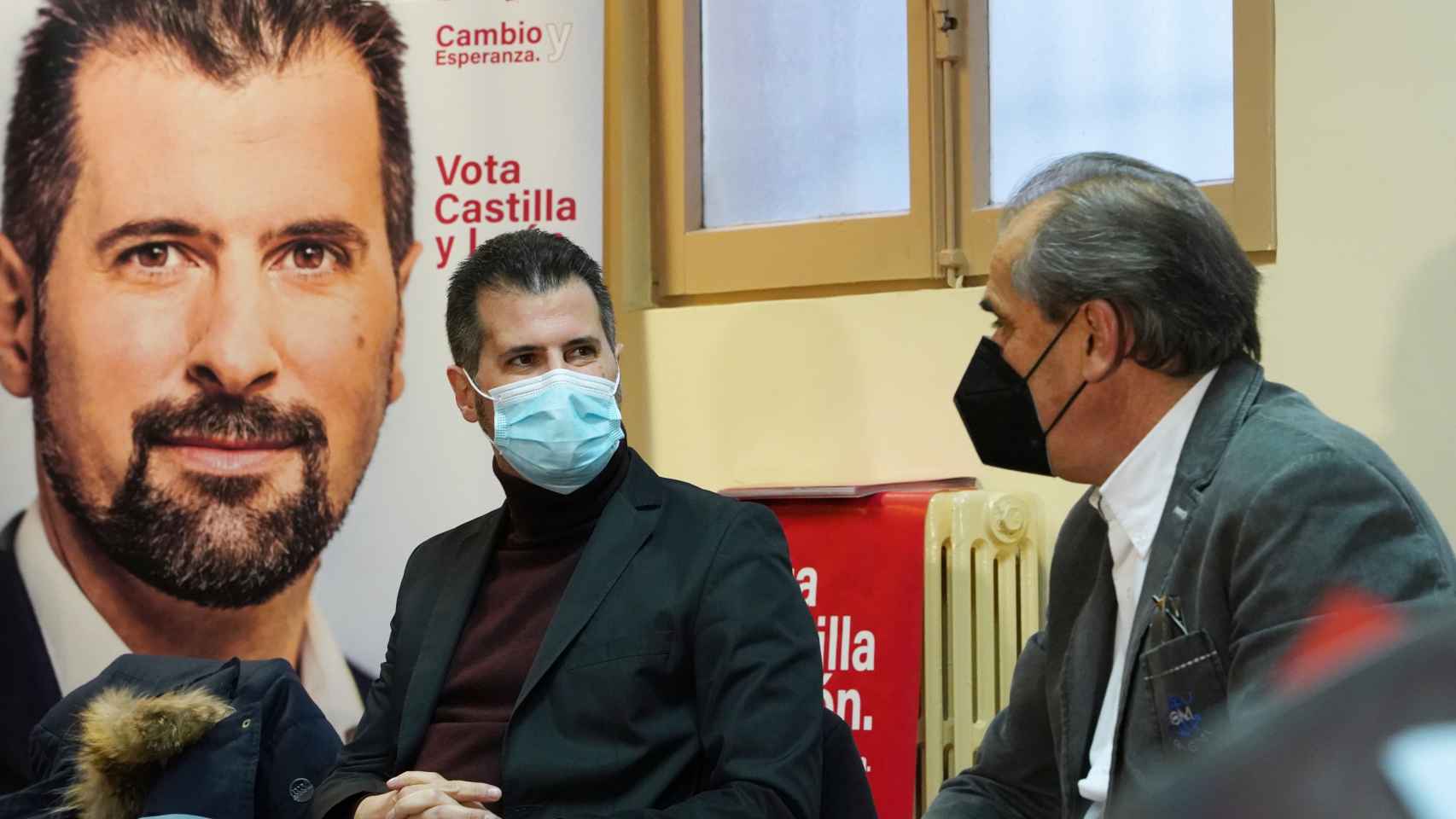 Luis Tudanca, candidato a la Presidencia de la Junta por el PSOE, en un momento de la reunión de hoy