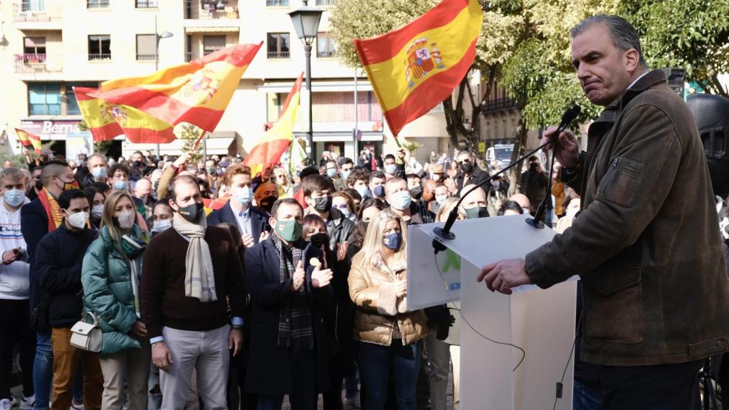 David Arranz. / ICAL . El secretario general de Vox, Javier Ortega Smith, participa en un mitin junto al candidato por Salamanca, Carlos Menéndez Pozo