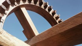Eje de giro y rueda catalina del molino Sansón Carrasco de Puerto Lápice Ciudad Real). Foto: Europa Press