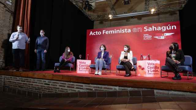 La vicesecretaria general del PSOE, Adriana Lastra, en León