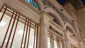 La compra de la Generalitat del edificio de Correos es duramente criticada por los sindicatos.